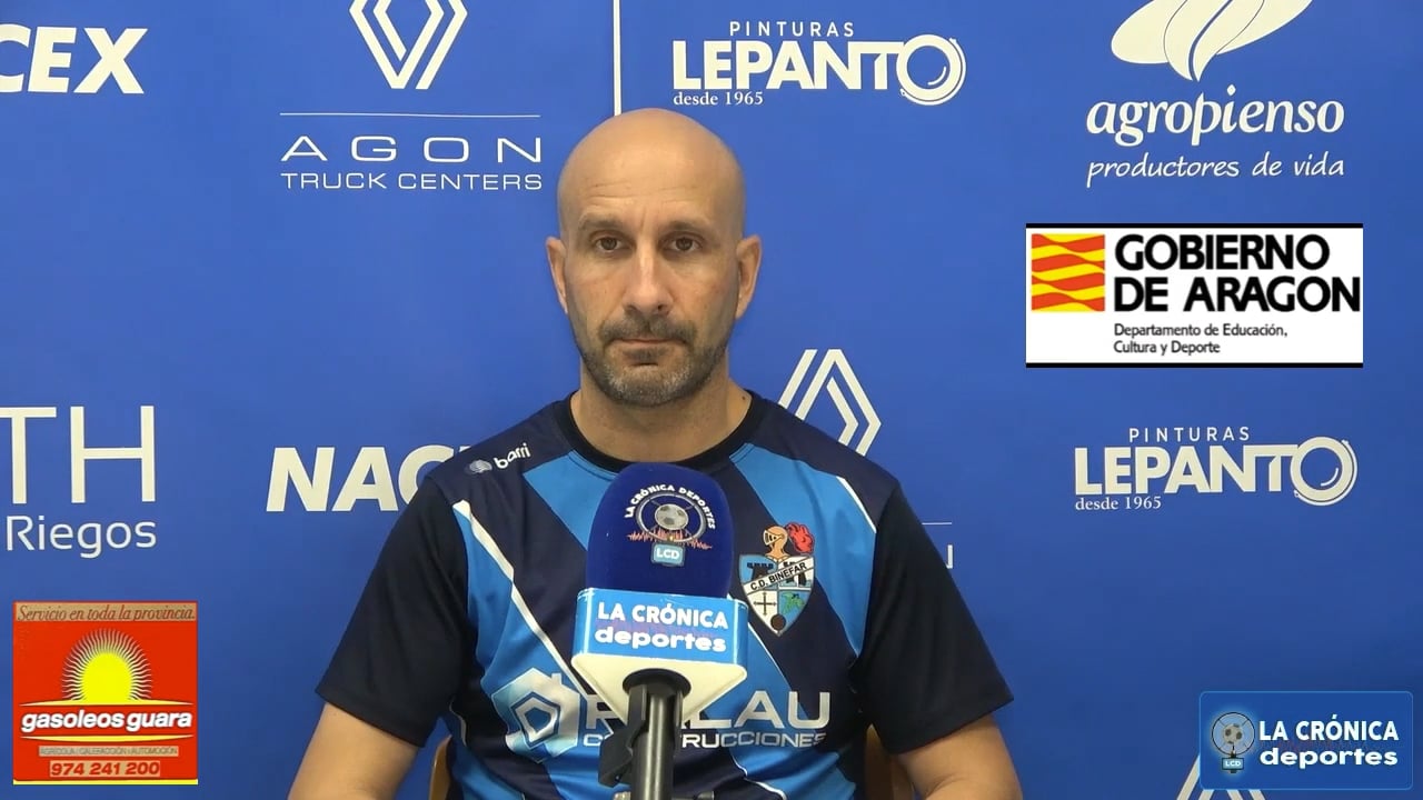 JOAQUÍN PONSA (Entrenador Binéfar) CD Binéfar 2-0 CD Robres / Jor. 6 / Tercera Rfef