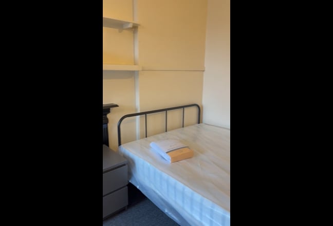 Video 1: Front of property