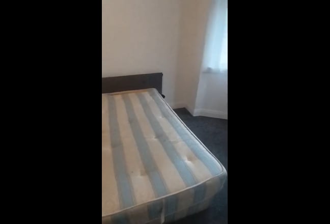 New spacious room in Southall Main Photo