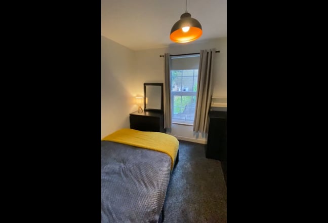 Quaint Double Bedroom / Town Centre / Quiet  Main Photo