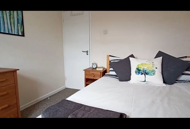 Double Room in Friendly Houseshare Main Photo
