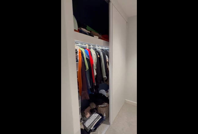 Flatmate Wanted: Stunning 3BR at Ten Degrees Main Photo