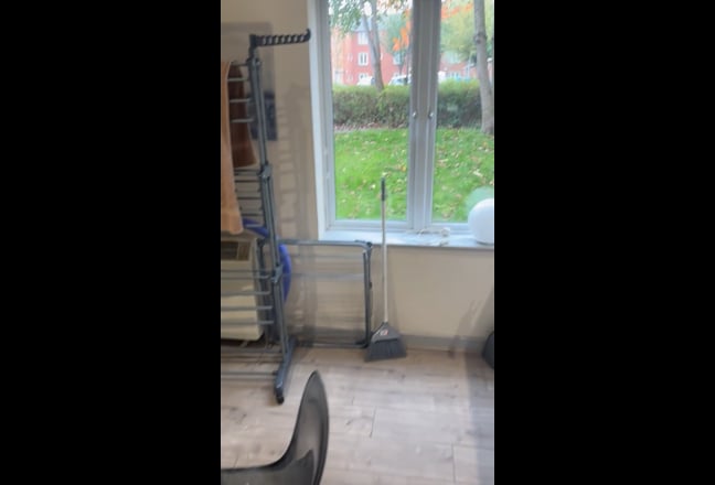 2 Bed Flat, Jackson Crescent, M15 Main Photo