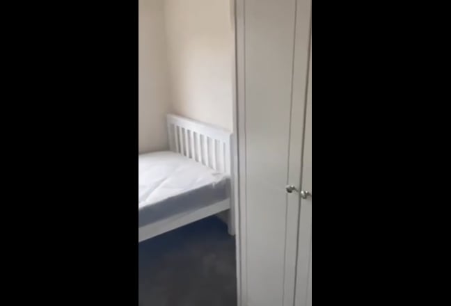 Room available in a friendly house share ✨ Main Photo