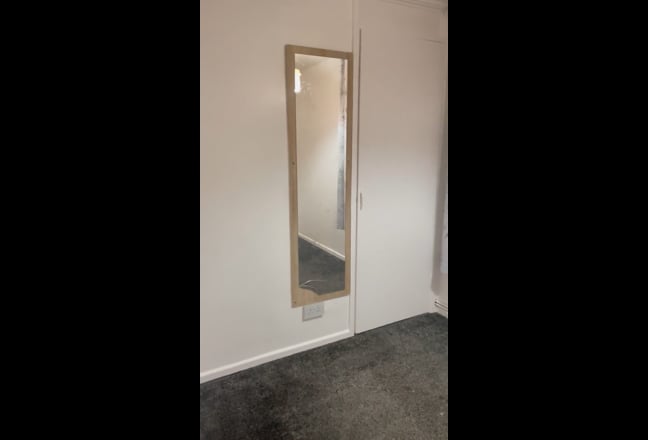 Bright & Cozy  room in a two bedroom flat for rent Main Photo