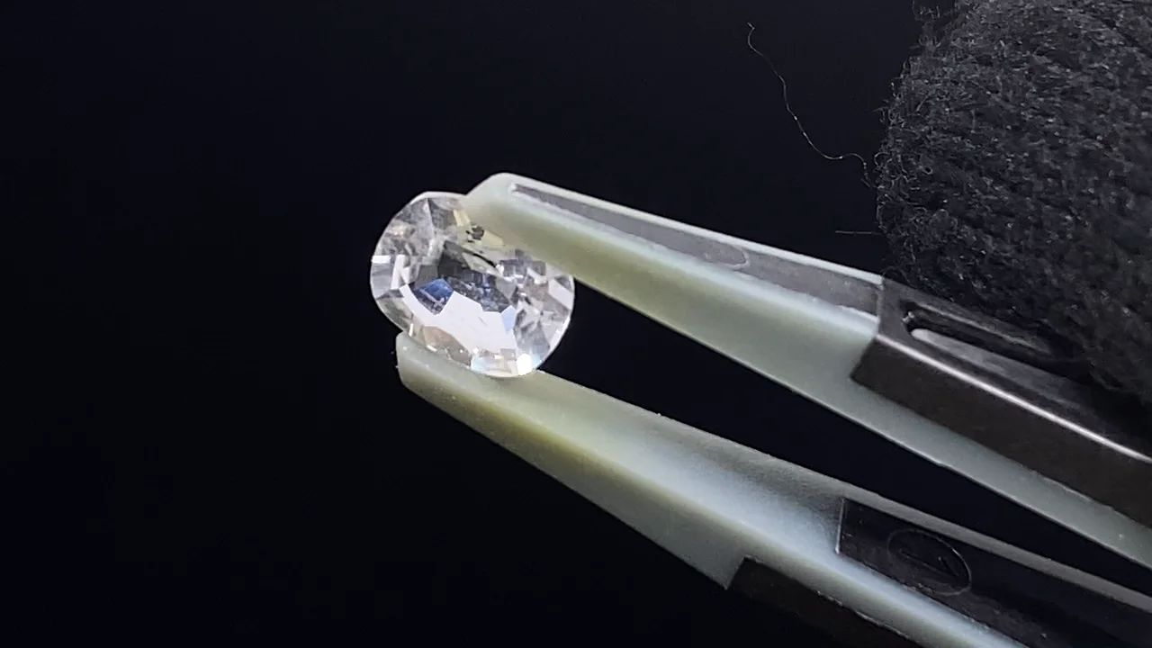 動画】【1点もの】フェナカイト ルース ファセットカット 1粒 NO.48