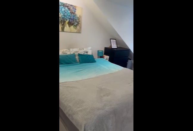 Huge En-Suite Room in Social Putney House Main Photo