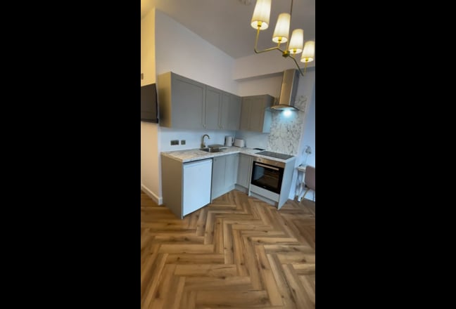 A studio for a couple in a shared house Main Photo