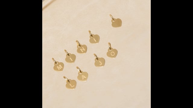 Pingente Coração Letra Ouro 18k