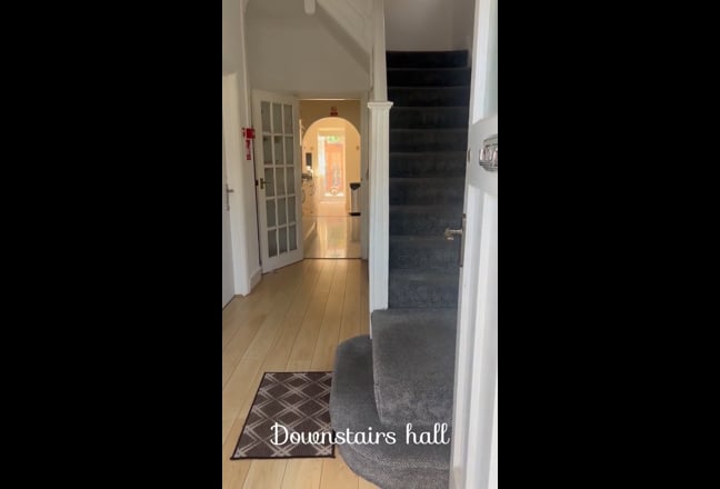 Single Room Main Photo