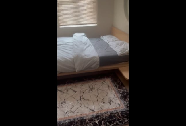 Doublesize Room with private bathroom. Main Photo