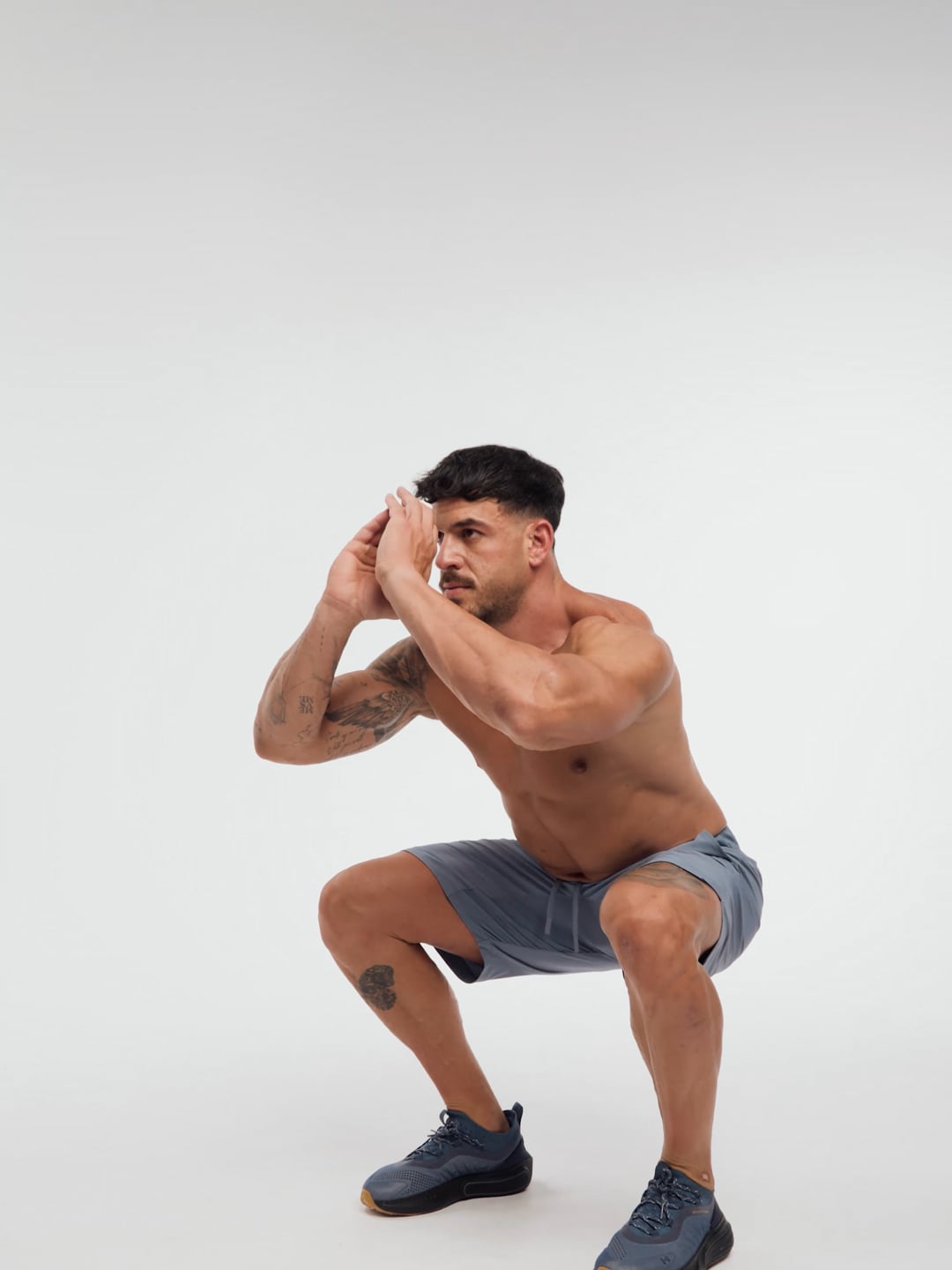 מכנסי אימון קצרים ”9