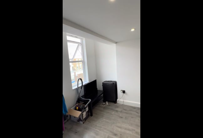 Beautiful large en suite room in Shepherds Bush Main Photo
