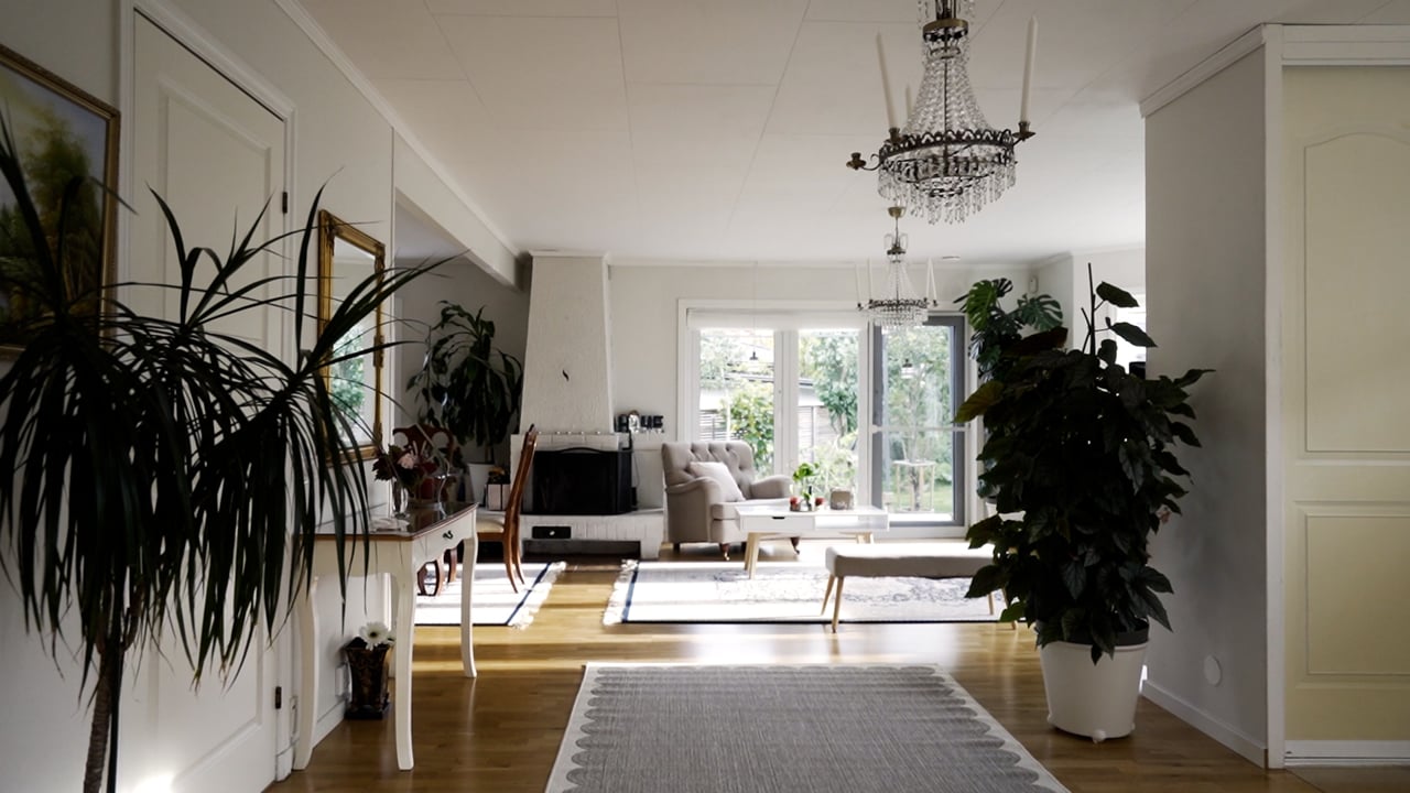 6 rum Villa på Frestavägen 72A Edsängen Sollentuna kommun - video