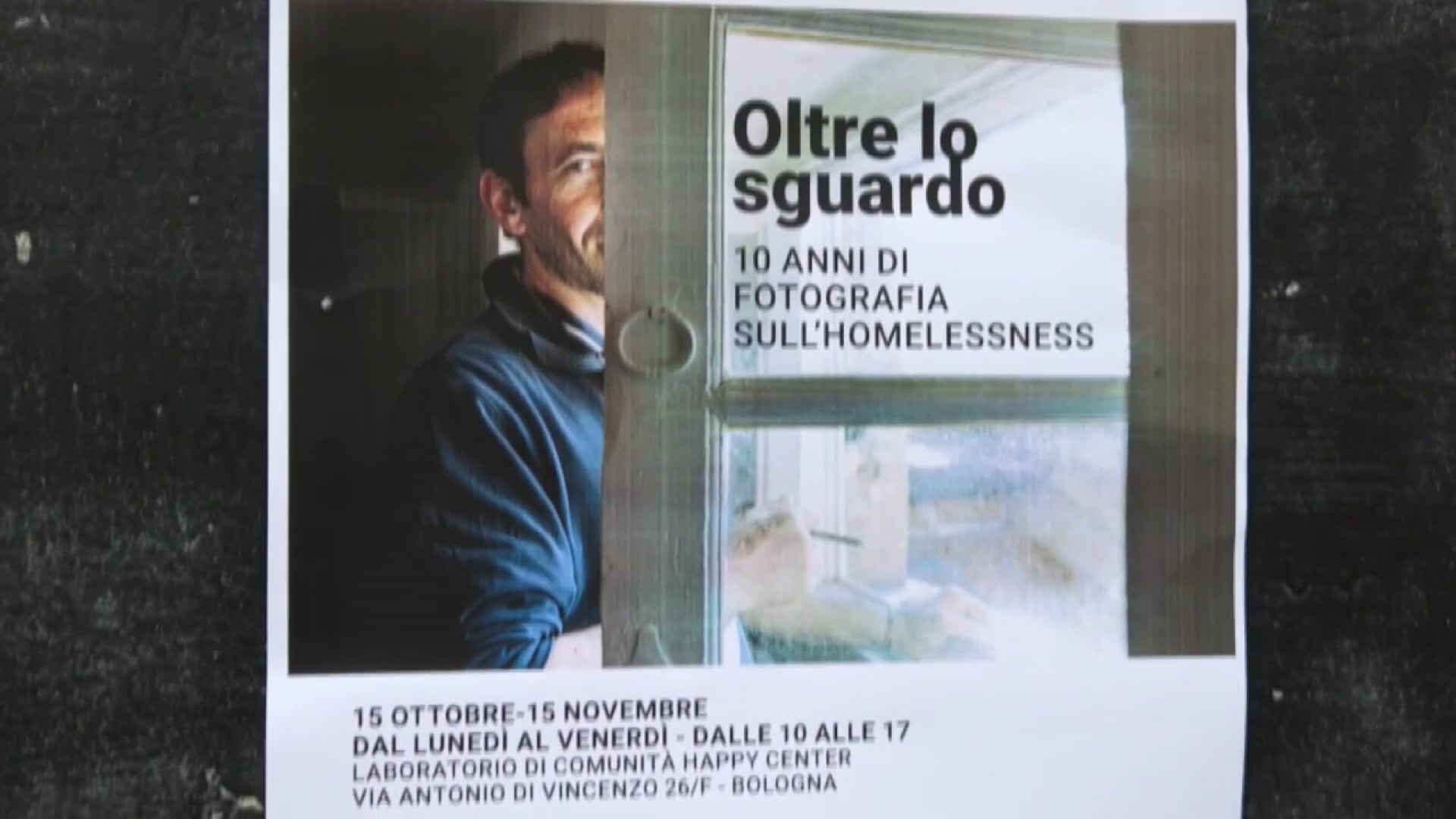 “Oltre lo sguardo”, una mostra per raccontare dieci anni di fotografia sull’homelessness