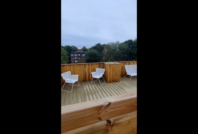 Share this beautiful flat with me! Main Photo