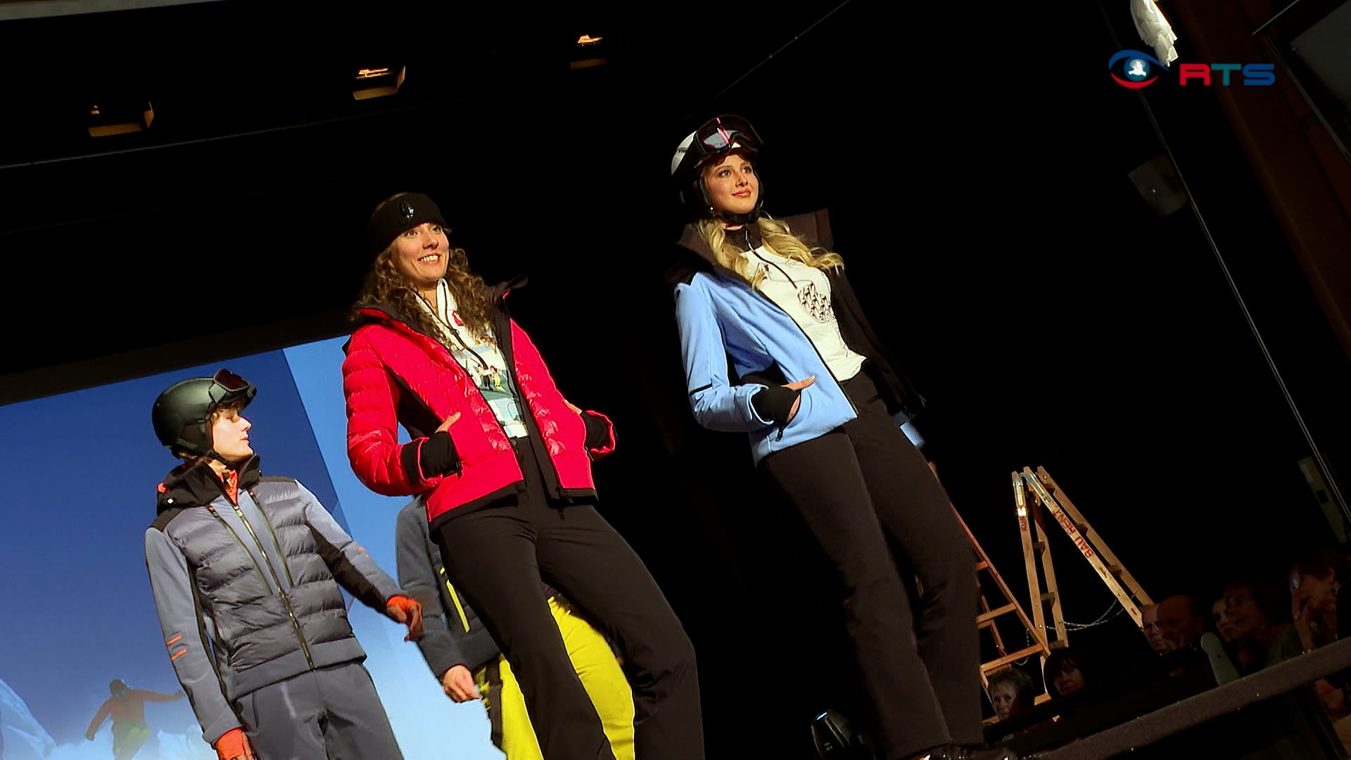 mode-mit-regionalem-flair-fashion-show-st-johann-im-pongau