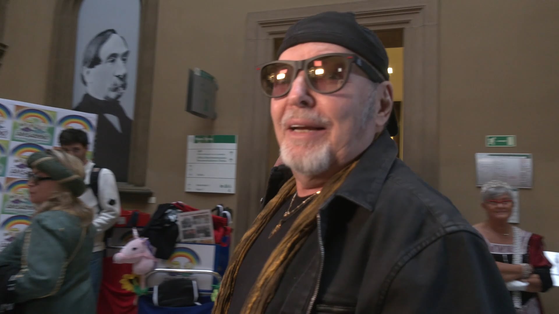 Vasco Rossi visita i bambini del Rizzoli