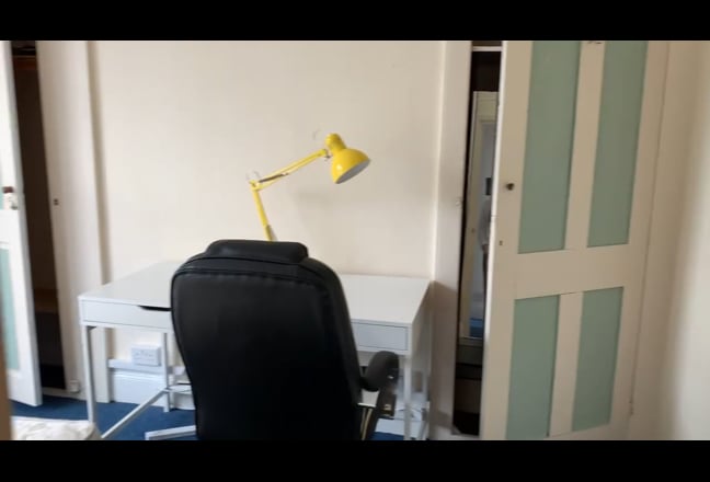 Looking for a girl to replace me in shared house Main Photo