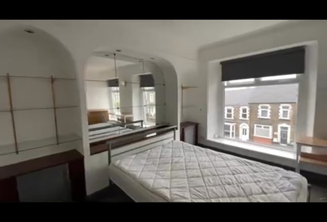 Room for rent in SA1 Swansea bills inclusive  Main Photo
