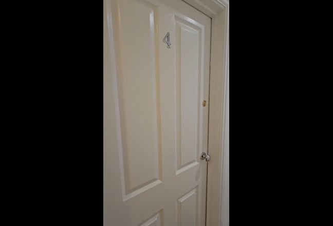 🏡 Ensuite Rooms Available — Gants Hill, Ilford Main Photo