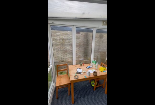 Well maintained fully furnished room for rent Main Photo