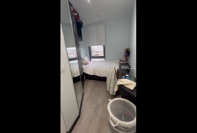 Great Twodio with Gym & bills included Main Photo