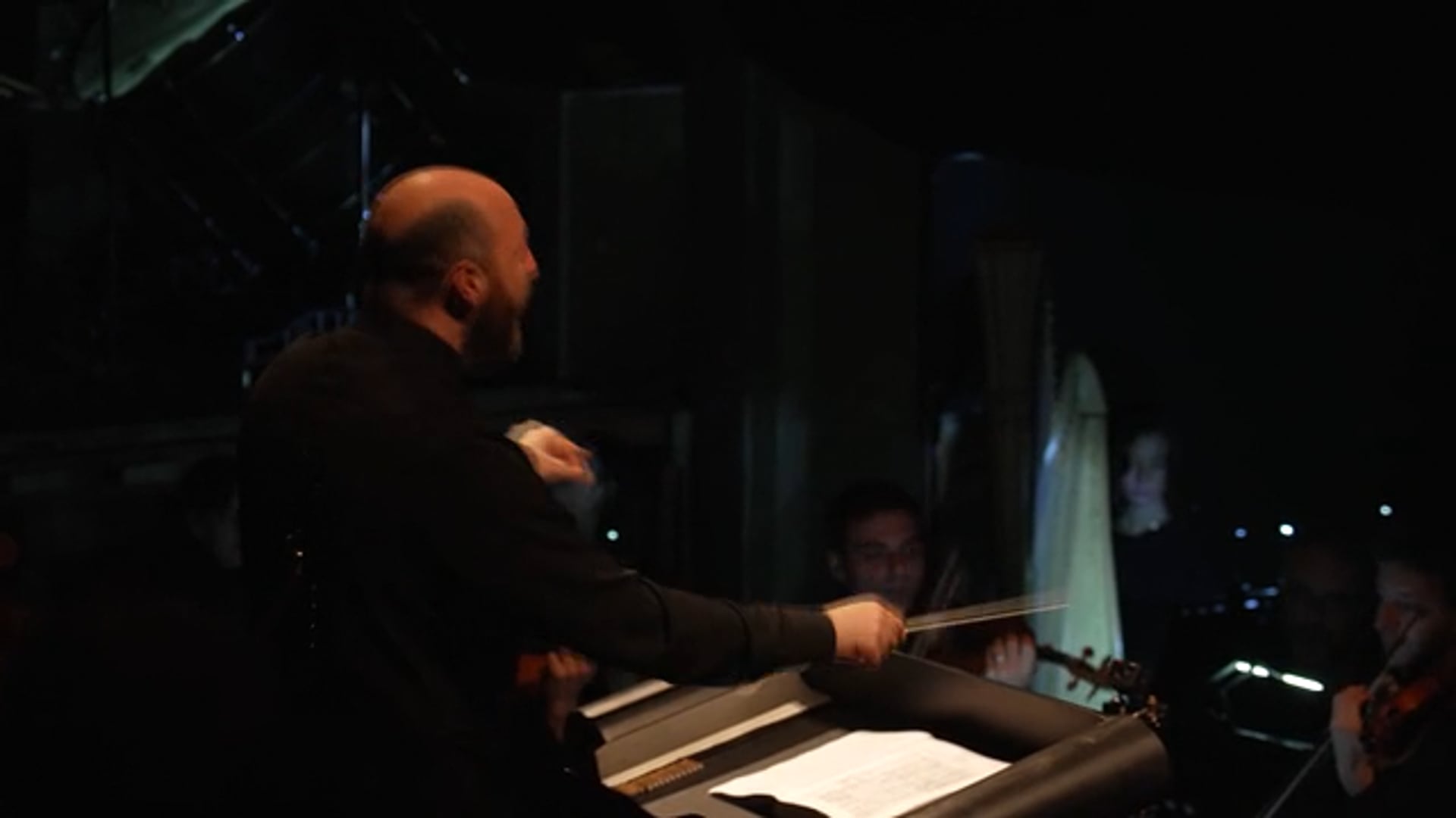 Il 17 e il 19 ottobre al Teatro Duse va in scena Tosca, la nuova produzione dell’Orchestra Senzaspine