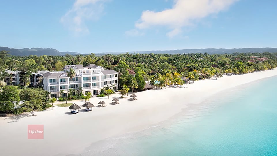 Holiday Magic in Paradise: Swapping Snow for Sand