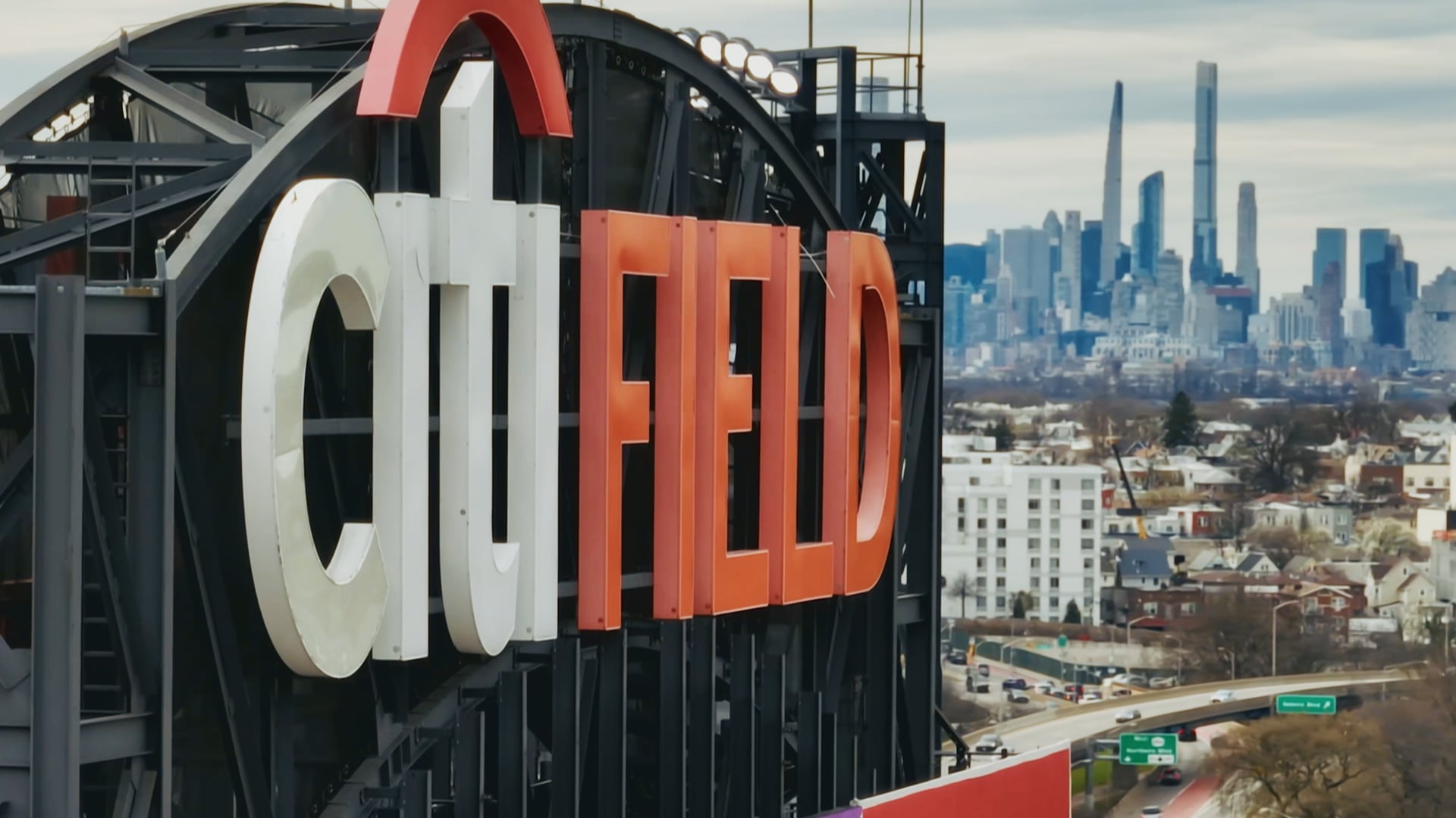 Corporate Traveler Keeps the Mets Moving