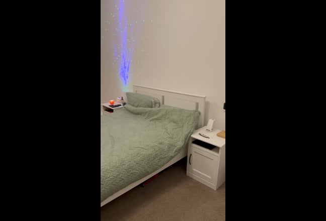 Spacious En-Suite Room in Thames Ditton Main Photo
