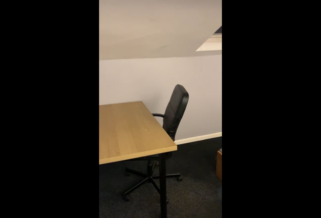 Single Double Bed Town Centre Hospital bill inc Main Photo