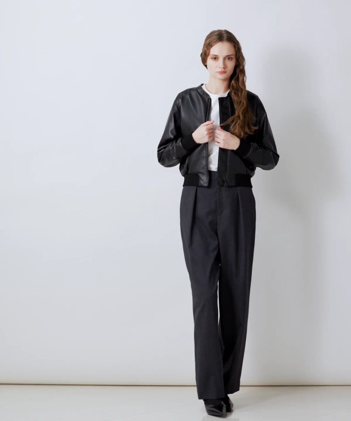 Sov. / バックフリルレザーショートブルゾン OUTERS Night STORE