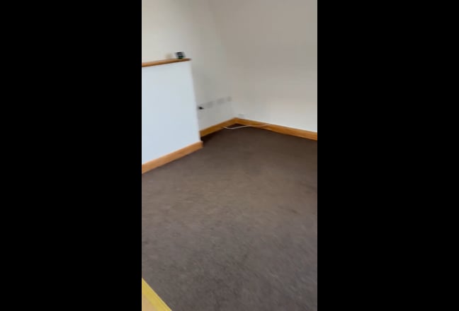 1b1b Flat in Bristol Center Cabot Circus)  Main Photo