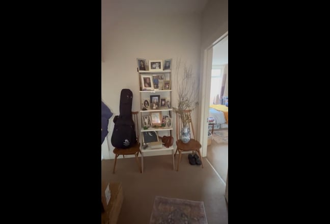 Vibrant, Spacious En-Suite  Room - Ealing Main Photo