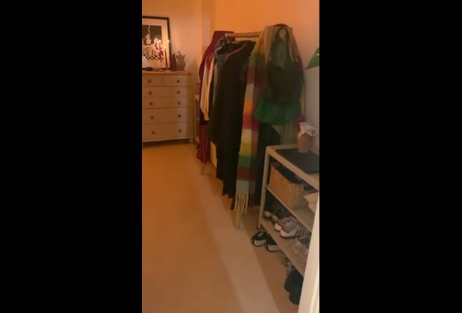 Double room & private bathroom in Islington flat Main Photo