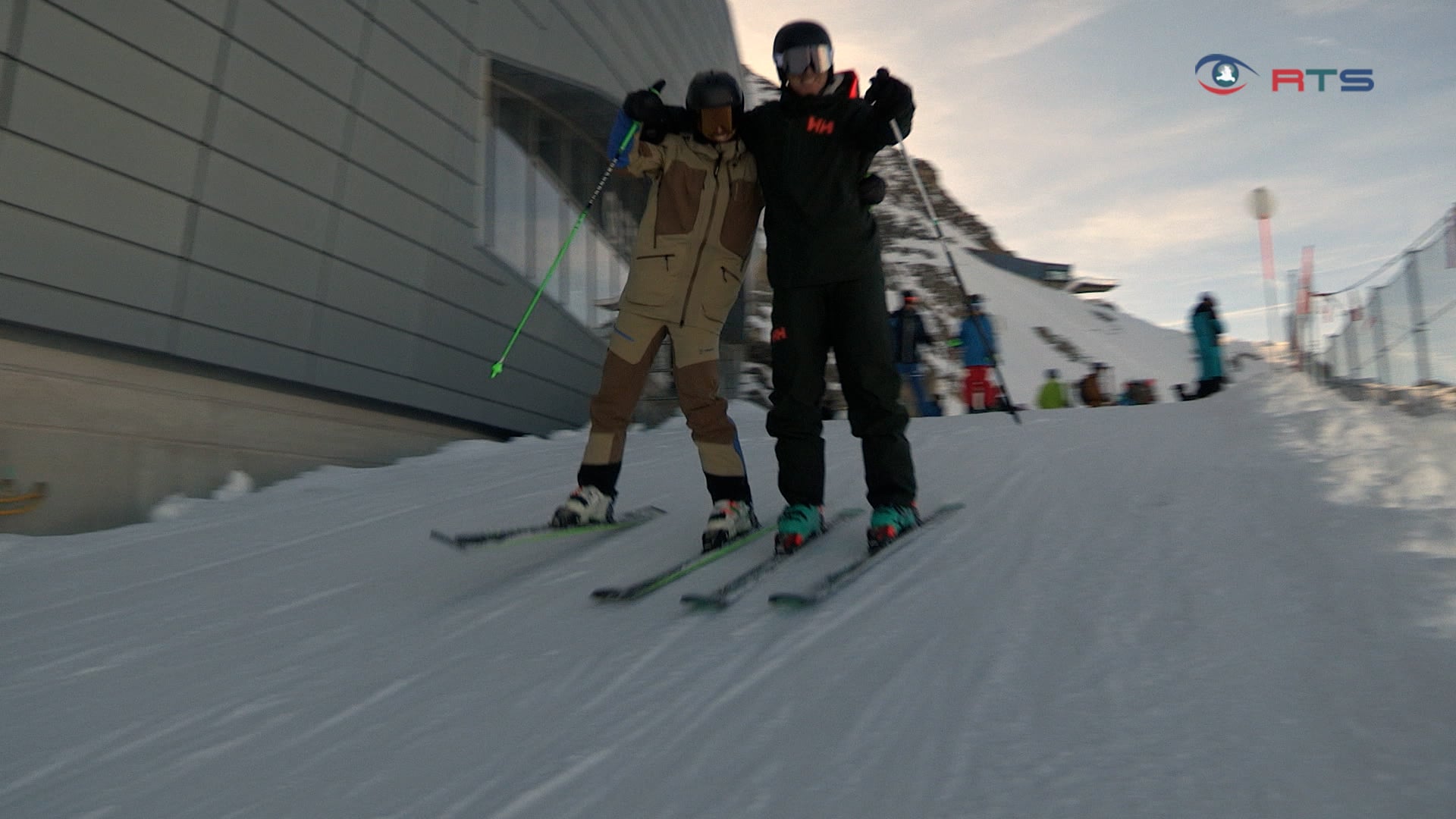 kitzsteinhorn-eroeffnet-skisaison-als-erstes-gletschergebiet-oesterreichs