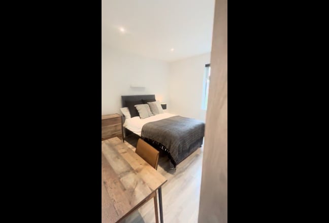 Large Double Room - Portswood SO14 Main Photo