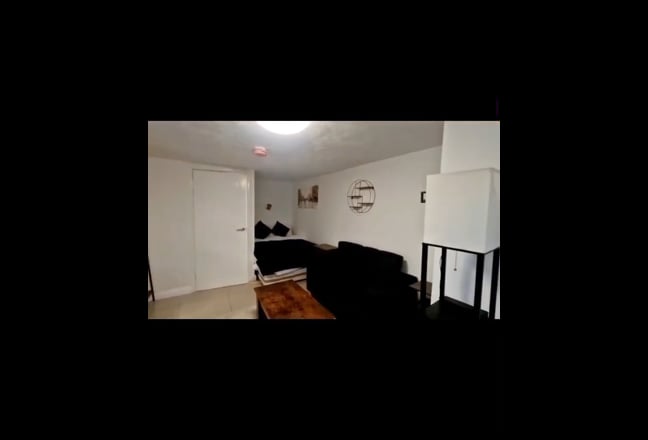 Studio apartment, M14, Rusholme, Manchester Main Photo