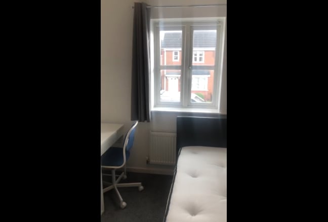 Beautiful double room with en-suite  Main Photo