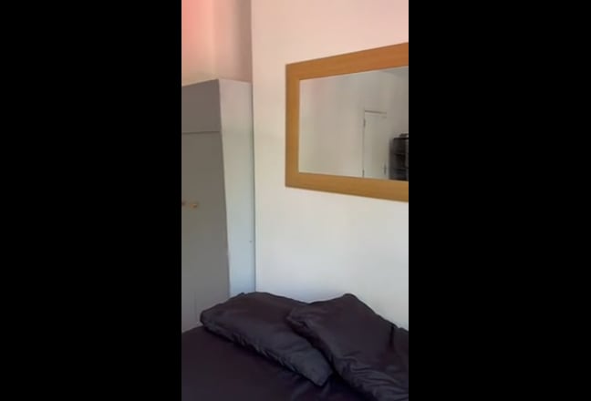 Large Double room Main Photo