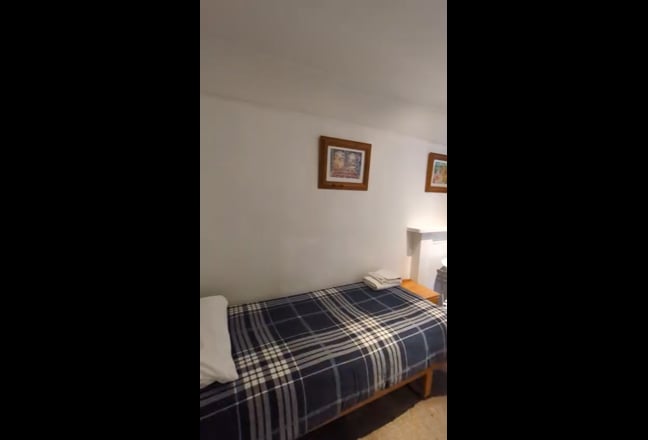 Single Room in Kensington Main Photo