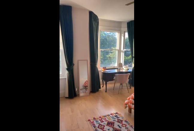 Two rooms in big house overlooking West Ham Park Main Photo