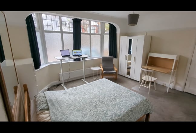 Luxury Double Room near Kew Gardens Main Photo