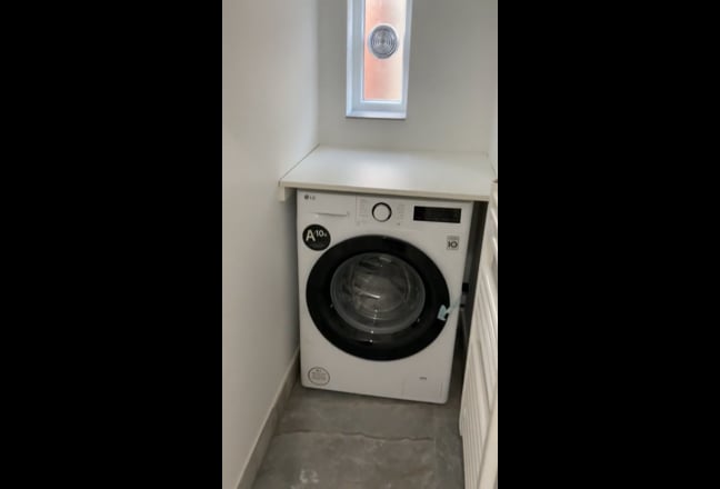 ✅ Bills & WiFi included  ✅ Zero Deposit Options Main Photo