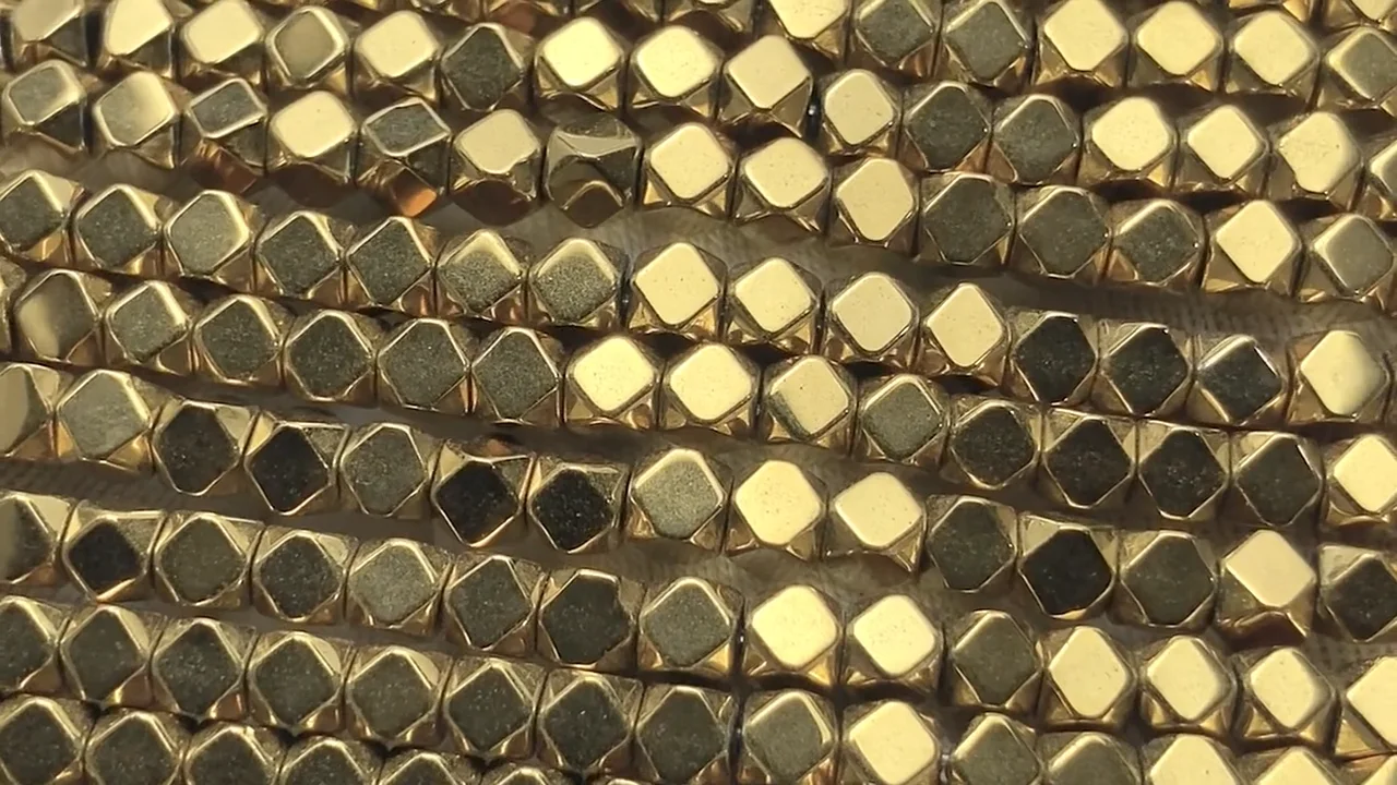 ヘマタイト 小粒キューブカット3×3×3mm ゴールドコーティング ｜天然石