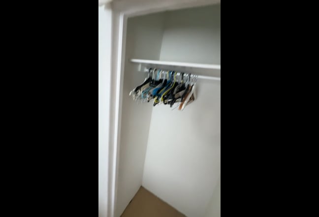 Freshly decorated double room to rent Main Photo