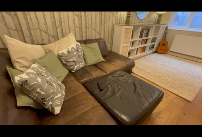 Peaceful Double Room with Tree Views. Rare find! Main Photo