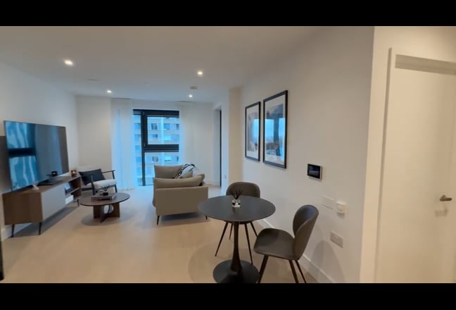 1 Bedroom Apartment – Hawksbury Heights, E&C Main Photo