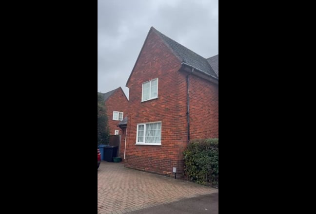 Single Room available in Reading Road Sth, Fleet Main Photo